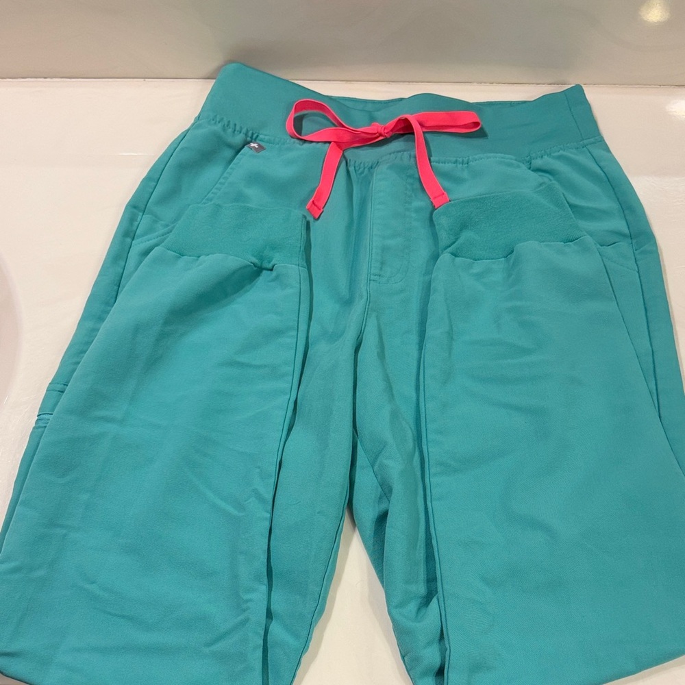 Figs scrub pants